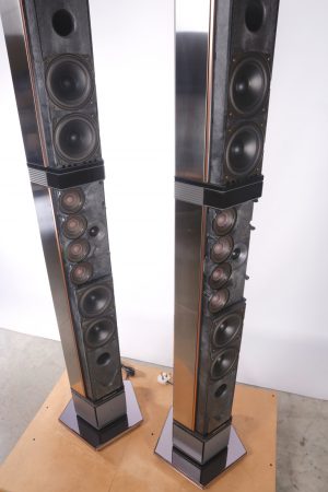 loud-speakers-bang-olufsen