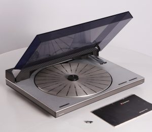BeoGram TX2 Turntable Tangential Turntable