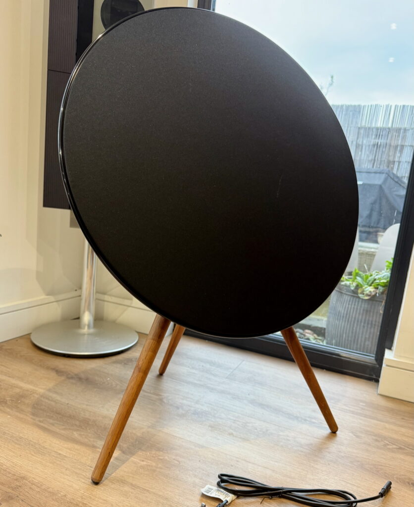 B&O BeoPlay A9 - Gloss black with Walnut Legs
